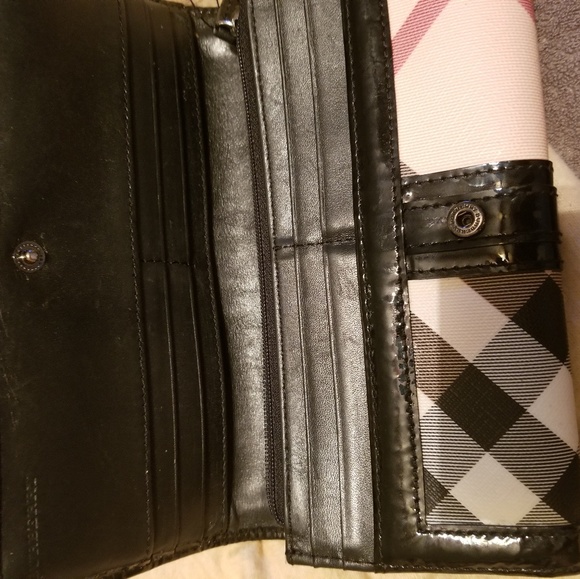 Burberry Tote and Wallet - Picture 4 of 8